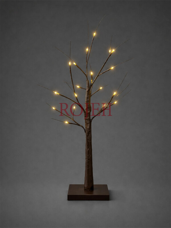 Lighting Easter Tree