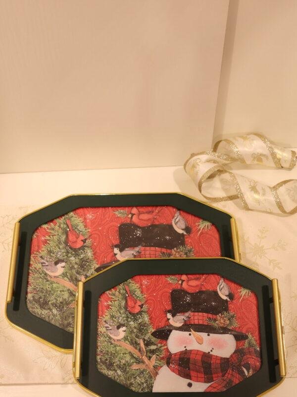 Christmas serving tray⁠ ⁠Holiday decorative tray⁠ ⁠Ornament display tray⁠ ⁠Rojeh Store Christmas collection⁠ ⁠Festive serving platte