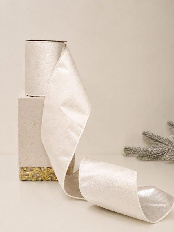 Make your Christmas tree look amazing this year with our premium ribbons, available only at ROJEH Store. These ribbons are made with high-quality fabric and have flexible wired edges, making it very easy for you to shape perfect bows and decorations that stay in place. These are the best Christmas ribbons in Jordan for quality and style. You can find all your Christmas trees, ornaments, and holiday decor at ROJEH Store in Amman & Fuheis, Jordan.
