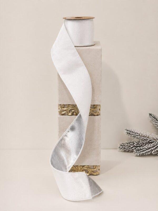 Make your Christmas tree look amazing this year with our premium ribbons, available only at ROJEH Store. These ribbons are made with high-quality fabric and have flexible wired edges, making it very easy for you to shape perfect bows and decorations that stay in place. These are the best Christmas ribbons in Jordan for quality and style. You can find all your Christmas trees, ornaments, and holiday decor at ROJEH Store in Amman & Fuheis, Jordan.