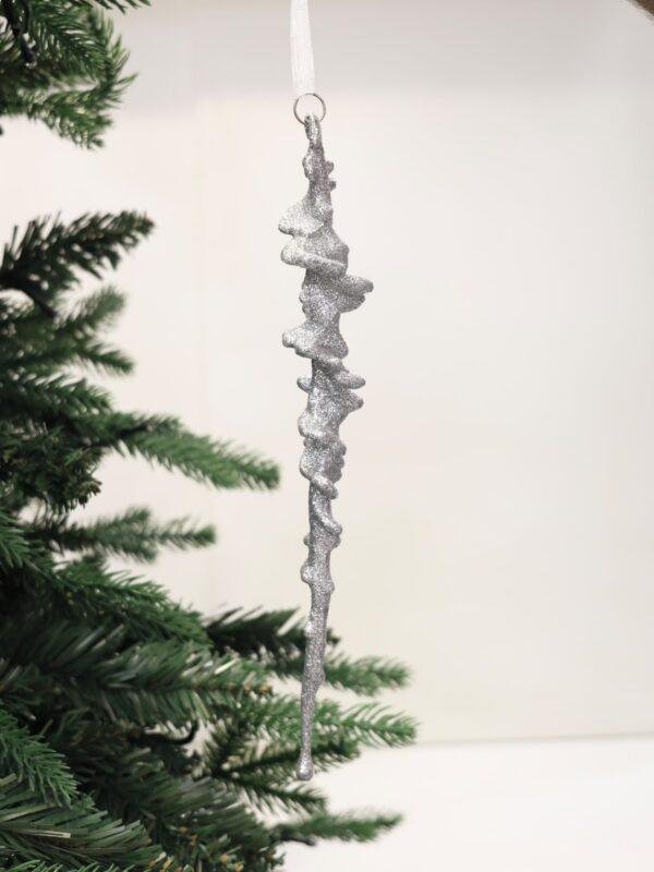 Complete your Christmas decorations with our premium Christmas hanging ornaments, designed to bring beauty and elegance to every Christmas tree. Available in a wide range of colors, shapes, and unique designs, our Christmas hanging ornaments are perfect for homes, hotels, restaurants, shopping malls, offices, and festive displays. At Rojeh Store, we proudly offer Jordan’s largest collection of Christmas hanging ornaments, Christmas tree pendants, snowflake ornaments, Christmas tree ornaments, and Christmas tree decorations. Visit our showroom in Fuheis, Amman, Jordan, or shop online to discover high-quality Christmas décor for every style. Whether you’re looking for Christmas tree ornaments, decorative Christmas hanging ornaments, shatterproof Christmas ornaments, luxury Christmas pendants, Christmas hangings, or premium Christmas decorations, you’ll find the perfect pieces at Rojeh Store.