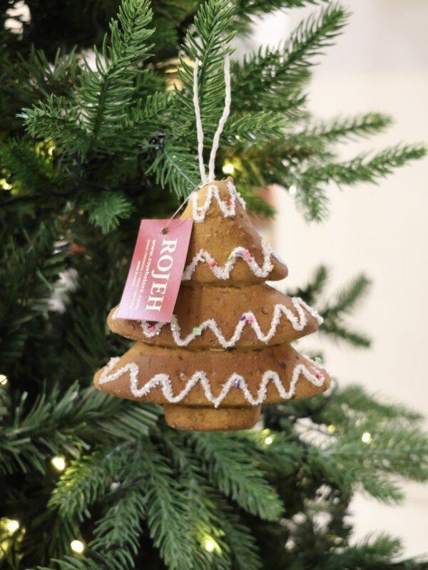 Add a sweet and playful touch to your Christmas décor with our Candy Christmas Ornaments. Inspired by classic holiday sweets and festive candy colors, these ornaments feature charming details, sparkling finishes, and cheerful designs that bring a fun Christmas atmosphere to any setting. Perfect for decorating Christmas trees, wreaths, garlands, centerpieces, and festive displays. Available in a variety of candy-inspired shapes, styles, colors, and designs to create a coordinated or colorful holiday theme. A delightful addition to Christmas décor in Jordan, ideal for homes, shops, restaurants, hotels, and seasonal displays. Rojeh Store, Al Fuheis, Amman, Jordan.