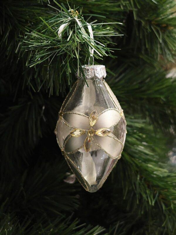 Complete your Christmas decorations with our premium Christmas hanging ornaments, designed to bring beauty and elegance to every Christmas tree. Available in a wide range of colors, shapes, and unique designs, our Christmas hanging ornaments are perfect for homes, hotels, restaurants, shopping malls, offices, and festive displays. At Rojeh Store, we proudly offer Jordan’s largest collection of Christmas hanging ornaments, Christmas tree pendants, snowflake ornaments, Christmas tree ornaments, and Christmas tree decorations. Visit our showroom in Fuheis, Amman, Jordan, or shop online to discover high-quality Christmas décor for every style. Whether you’re looking for Christmas tree ornaments, decorative Christmas hanging ornaments, shatterproof Christmas ornaments, luxury Christmas pendants, Christmas hangings, or premium Christmas decorations, you’ll find the perfect pieces at Rojeh Store.