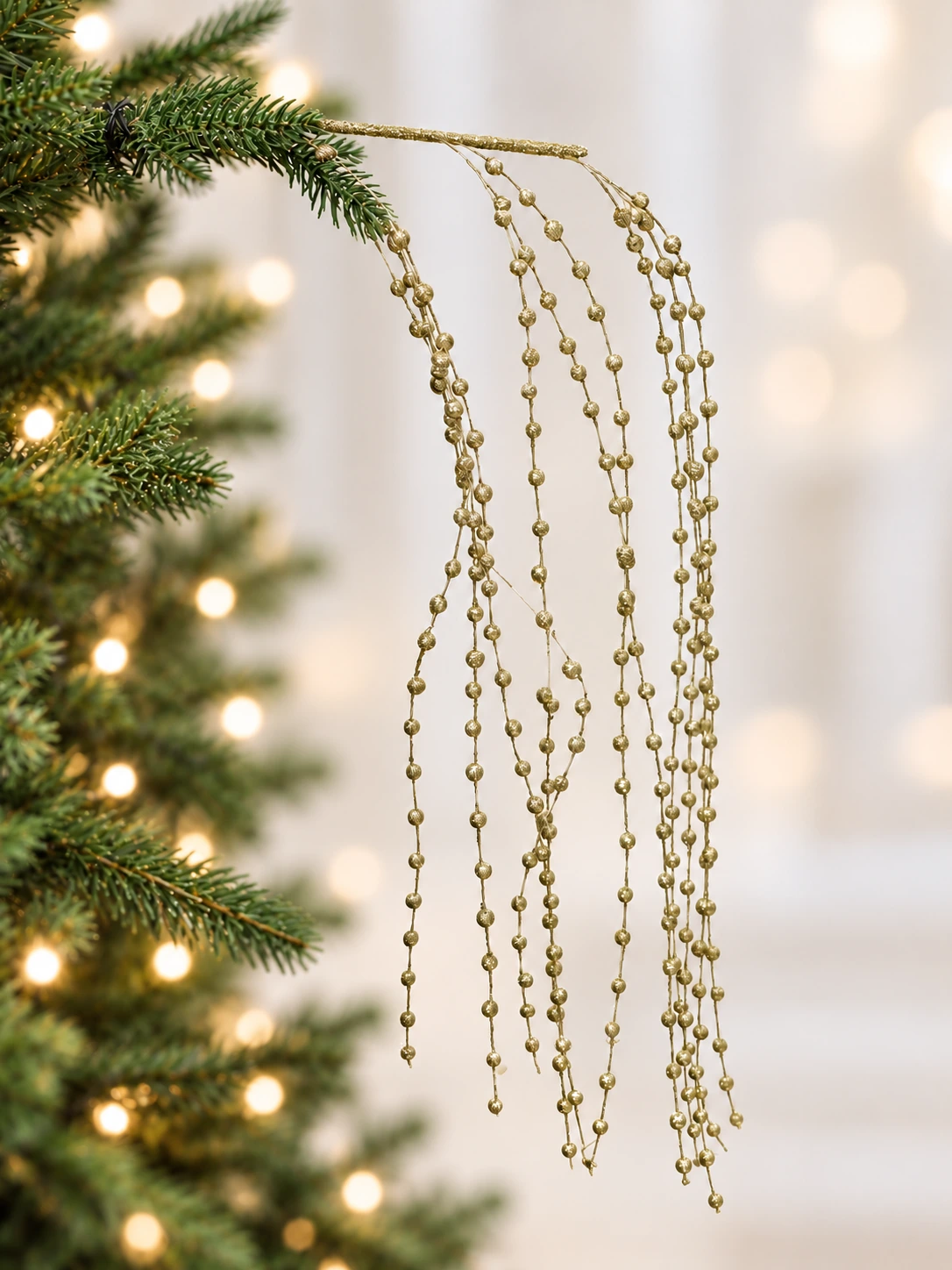 gold-glitter-spray-web Gold Kiva Christmas Spray - Image 1
